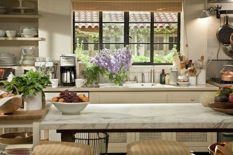 INSIDE MOVIE SET HOUSES: Nancy Meyers movies - It's Complicated kitchen - Merryl Streep's house