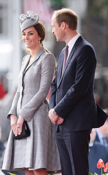 KATE MATERNITY STYLE: Baby number 2