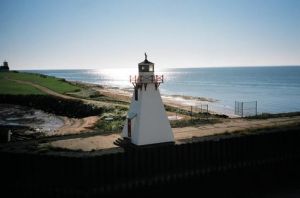 PEI_Canada-Lighthouse_on_Prince_Edward_Island.jpg