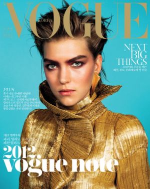 Arizona-Muse-Vogue-Korea-January-2012-01.jpg