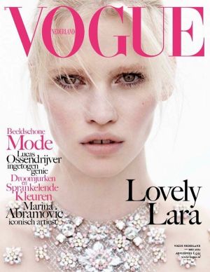 Lara-Stone-Vogue-Netherlands-Cover-2012.jpg