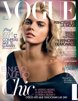 Maryna-Linchuk-Vogue-Spain-January-2012-01.jpg