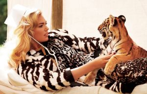 Kate-Upton-Harpers-Bazaar-Tiger-Editorial.jpg