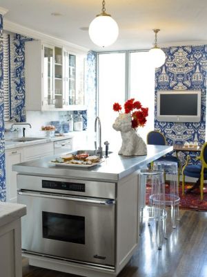 traditional-home-kitchen-the-vase-clarence-house.jpg