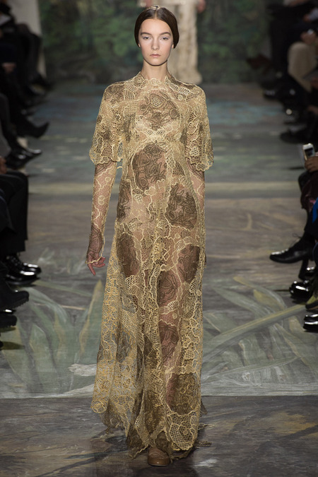 RUNWAY: Valentino Spring 2014 couture collection