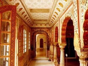 inside-the-palace-bikaner-india.jpg
