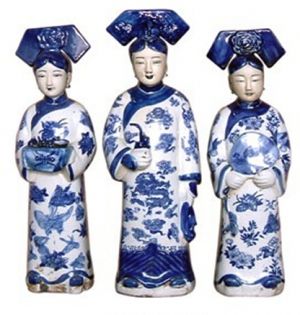 set-of-three-chinese-porcelain-female-figurines.jpg