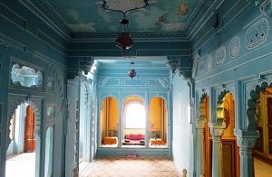 inside-the-palace-udaipur-india.jpg